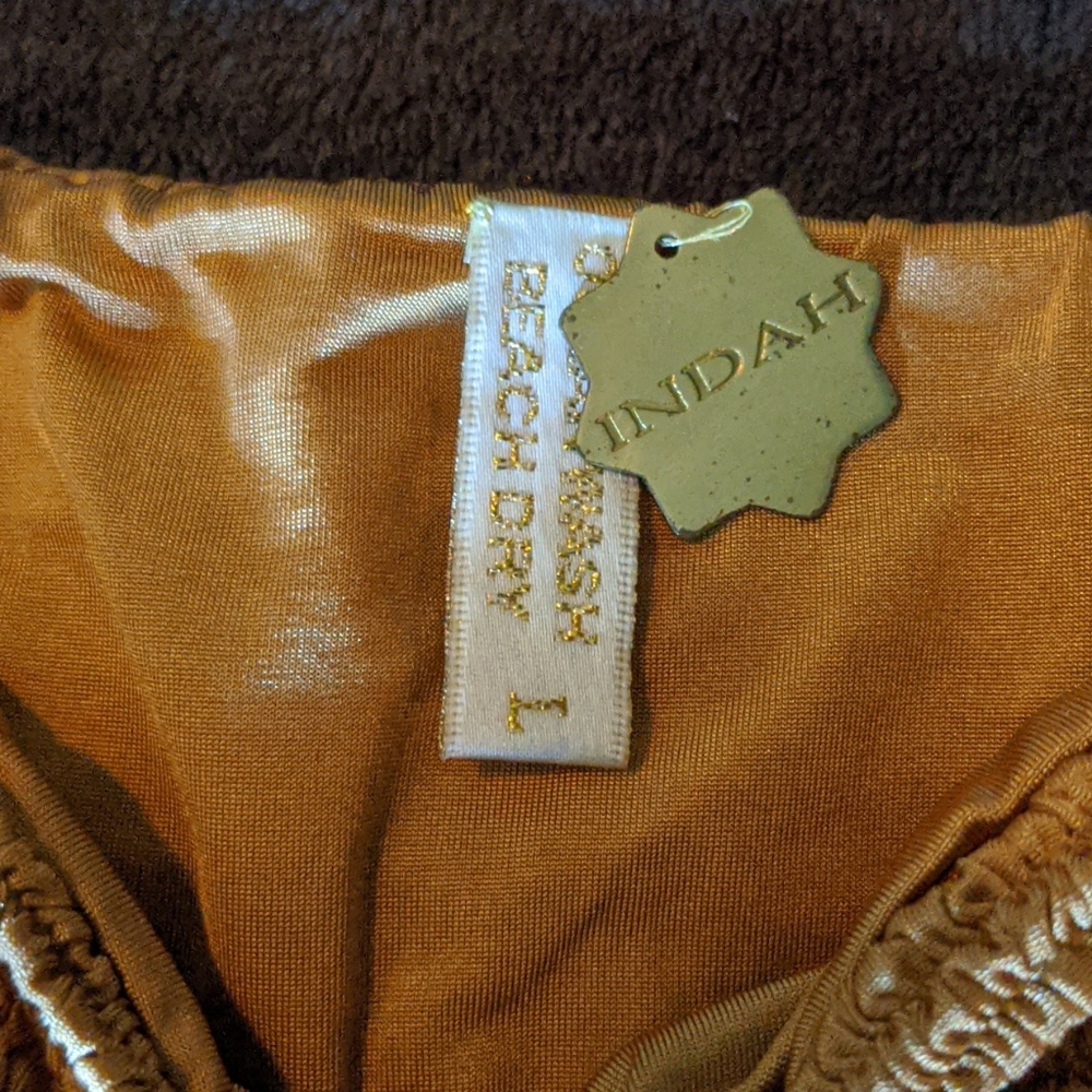Indah bikini - Picture 2 of 5